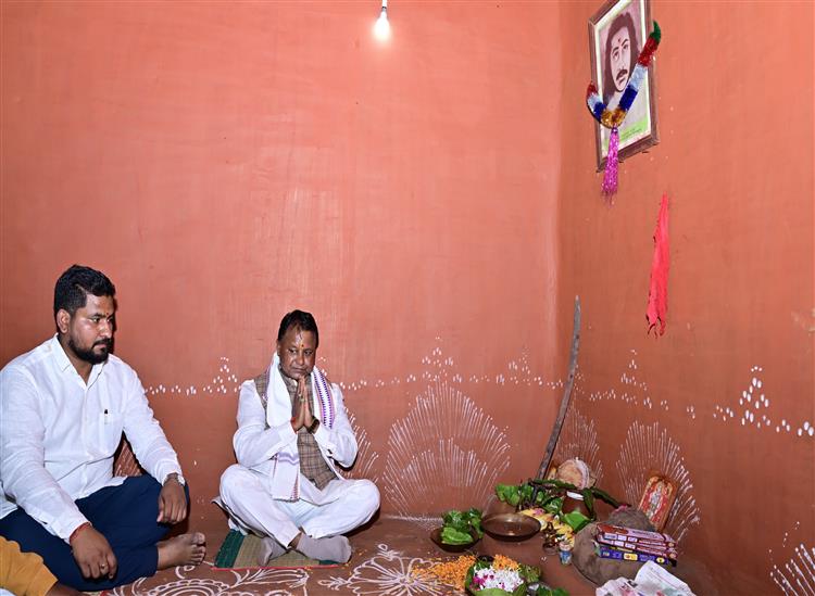 Odishakhabar:Cm-at-kusumita