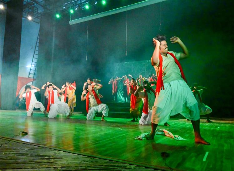 Odishakhabar:Cm-at-spritza-program