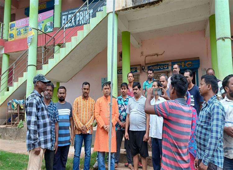 Odishakhabar:Indipendence-day-at-krusaka-bajar