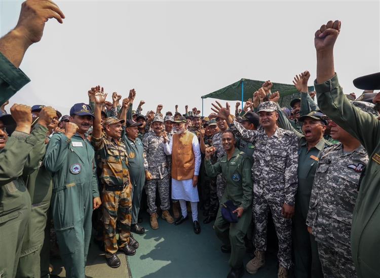 Odishakhabar:Modi-at-adampur