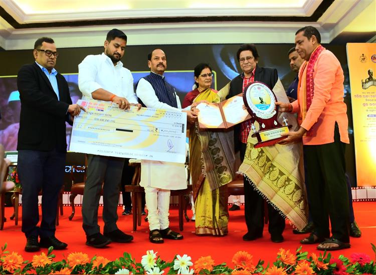 Odishakhabar:State-cinema-award-22